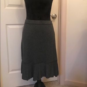 Gray summer Max Studio skirt.